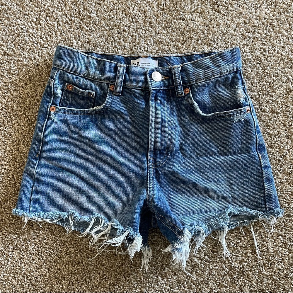 Zara Denim Shorts Women’s 0 Blue Medium Wash Distressed Mom Western Fringed